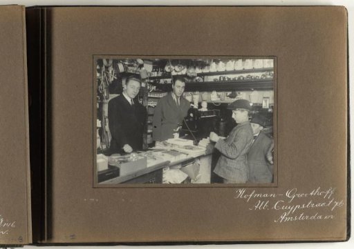 Interior of the Household Goods Shop of Hofman–Groothoff, Albert Cuypstraat 76, Amsterdam