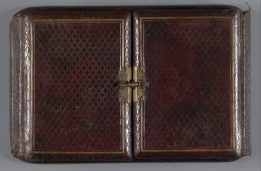 Double photo album (empty)