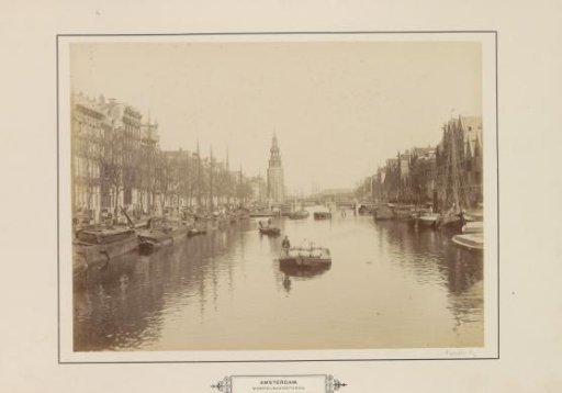 Oudeschans with the Montelbaanstoren on the horizon, viewed from the north