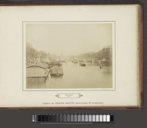 View over the Amstel in a northerly direction with the Carré theatre building on the right