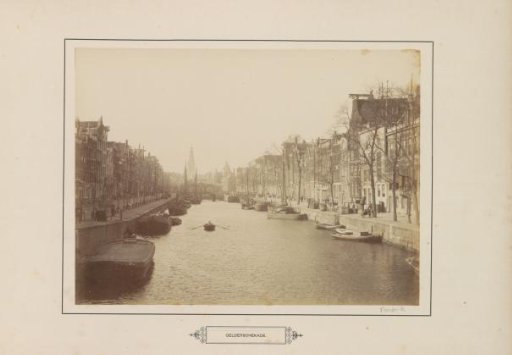 Geldersekade viewed towards the Nieuwmarkt