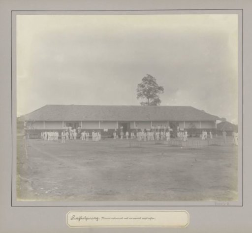 Patients posing in front of a hospital in Pangkalpinang