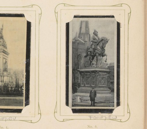 Equestrian statue of Willem I at the Noordeinde in The Hague
