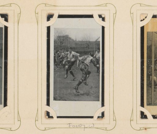 Reproduction of a drawing of players during a football match