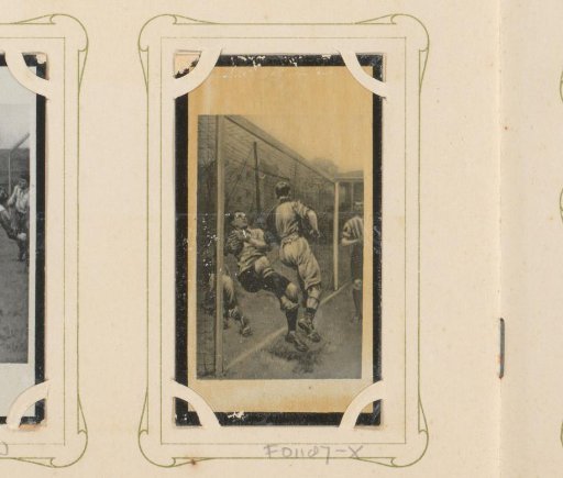 Reproduction of a drawing of the goalkeeper stopping a shot during a football match