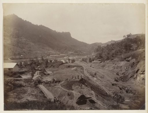 People at an excavation in the Dutch East Indies