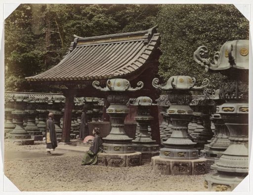 Two people at the Shiba Temple, Tokyo