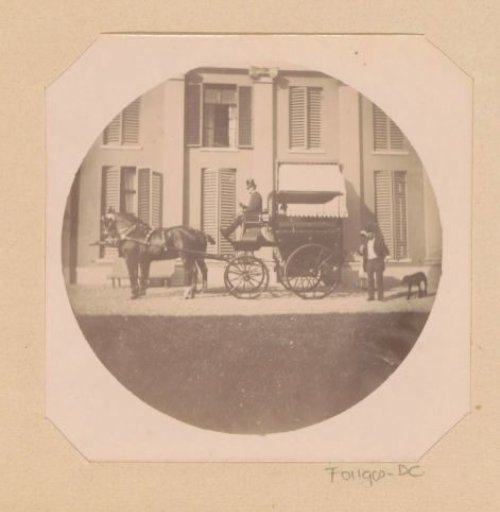 Carriage waiting in front of a house, possibly Groot Warnsborn near Arnhem