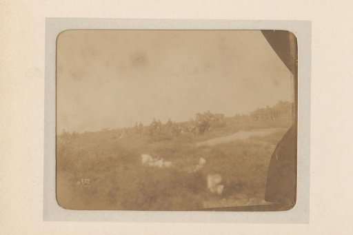View of a field with soldiers at Laren