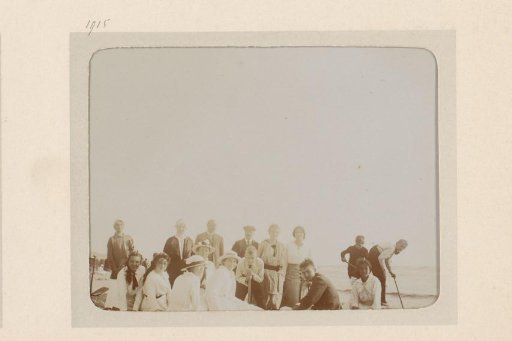 Group with ships on the beach