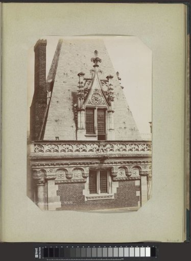 Decorated roof section of the Château of Blois