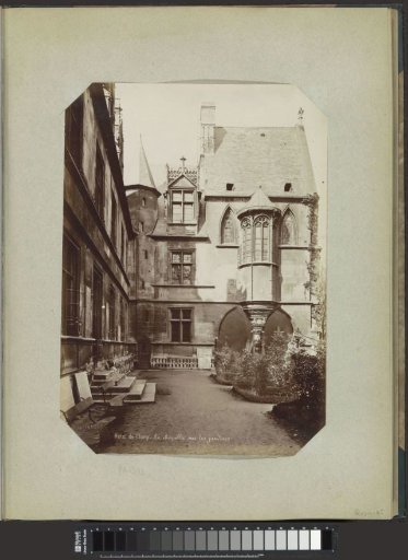Courtyard and garden of the Hôtel de Cluny in Paris