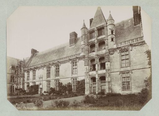 Exterior of the Longueville wing of Château Châteaudun