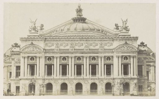Voorgevel van de Opéra in Parijs