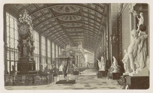 Gallery of statues at the World's Fair in Paris in 1889