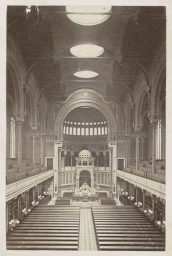 Interior of the New Synagogue in Berlin: benches, choir and vaults