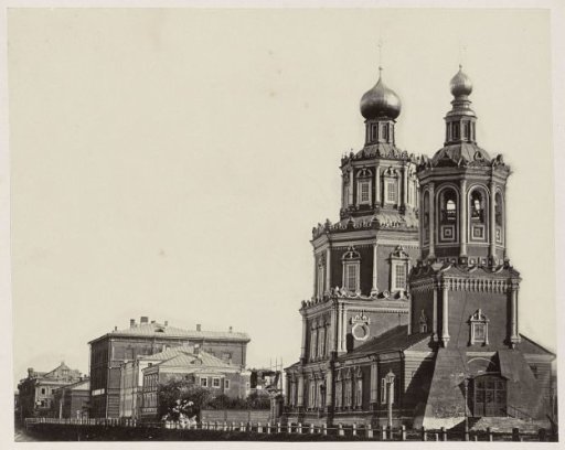 Exterior of a church and a building in Nizhny Novgorod