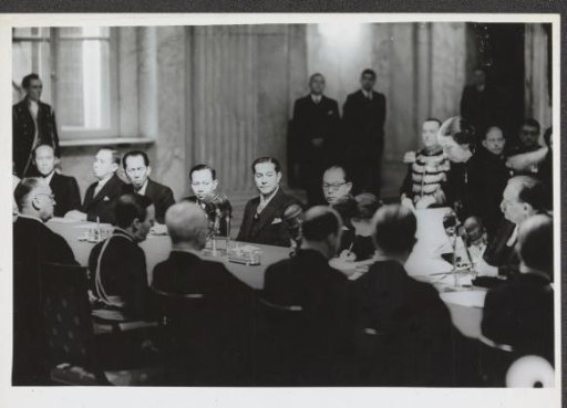 Signing of the Indonesian Declaration of Independence by Queen Juliana in Amsterdam
