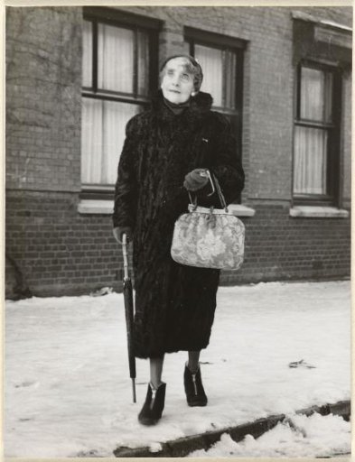 Else Mauhs in the snow
