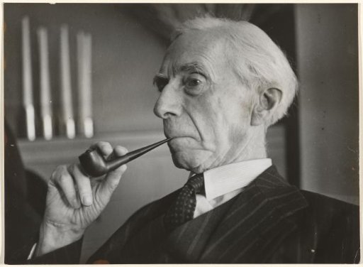 Bertrand Russell at press conference New York, 1950