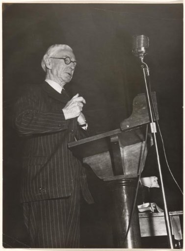 Bertrand Russell during speech Columbia University, New York, 1950