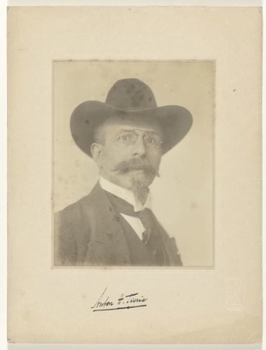 Portrait of pianist and conductor Anton H. Tierie