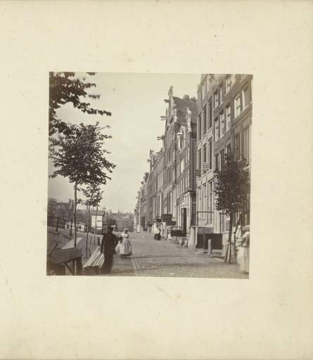 Singel over the Warmoesgracht, now the Raadhuisstraat in Amsterdam