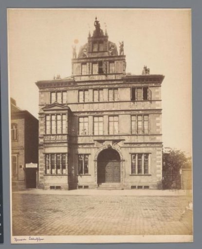 Facade of the Haus der Väter at Lange Laube in Hannover