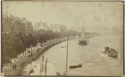 View of the Thames in London, with Saint Paul's Cathedral in the background