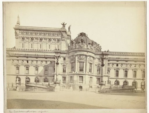 Side facade of the Opéra Garnier in Paris