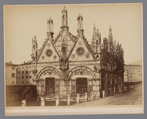 Exterior of the Santa Maria della Spina in Pisa