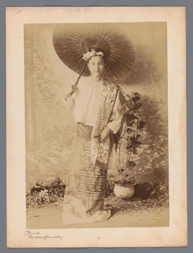 Portrait of an unknown lady from Mandalay, Myanmar