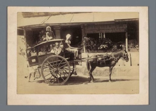 A chariot across the photography studio of C. Varatharajulu and Co. (in Chennai?), Tamil Nadu, India