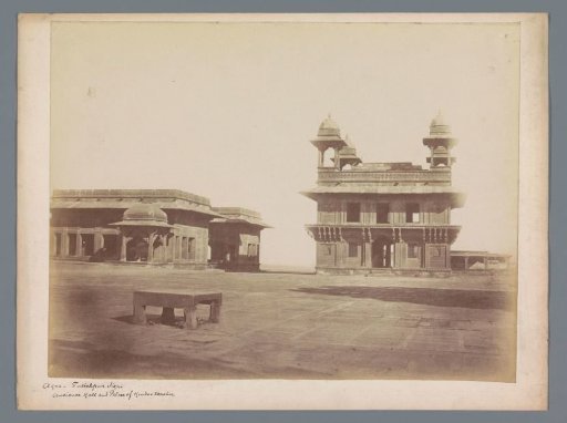 View of the Diwan-i-Khas and Ankh Micholi in Fatehpur Sikri, Uttar Pradesh, India