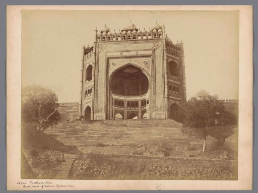 View of the Buland Darwaza at Fatehpur Sikri, Uttar Pradesh, India