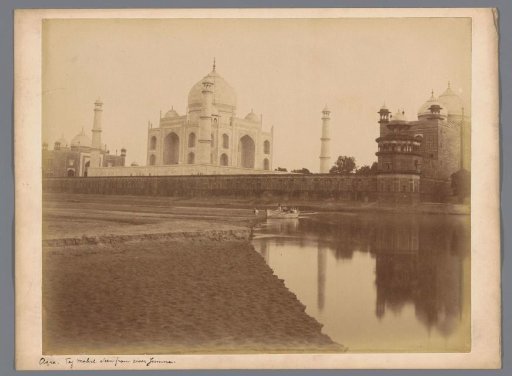 View of the Taj Mahal from the Yamuna river, Agra, Uttar Pradesh, India