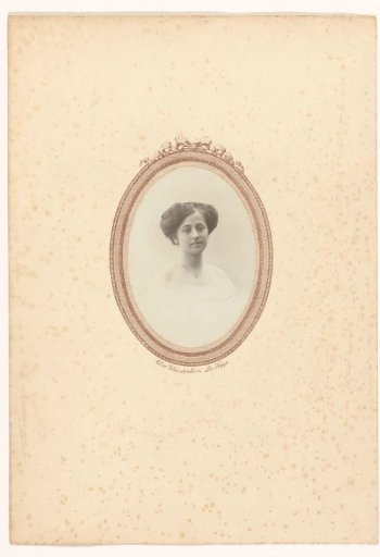 Oval studio portrait of an unknown woman
