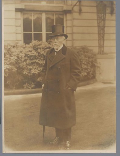 Portrait of an unknown man, probably a politician