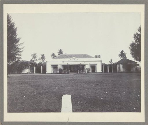 House with lawn in Dutch East Indies