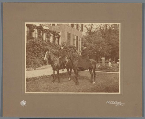 Queen Wilhelmina and Prince Hendrik on horseback in a park