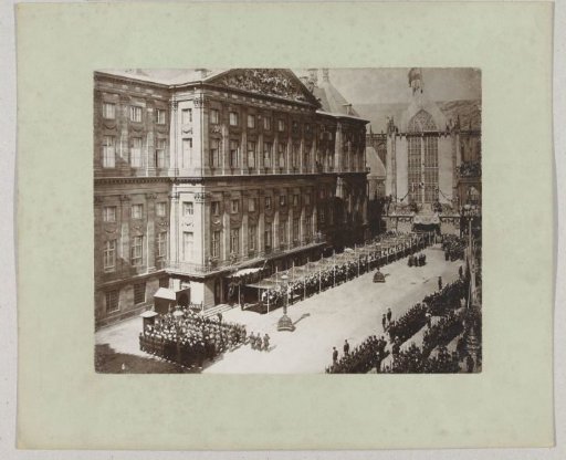 Wilhelmina returning from the New Church to the Palace on the Dam, Amsterdam, after her inauguration as queen