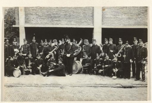 Group portrait of the naval music ensemble