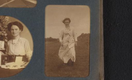 Portrait of Anneke Merkus in the grass, presumably in Gelderland