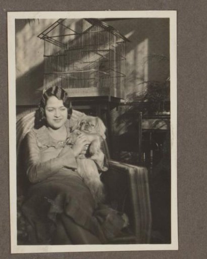 Portrait of Wilhelmina van Zijll de Jong with a dog
