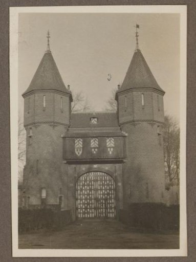 Gate of Castle de Haar