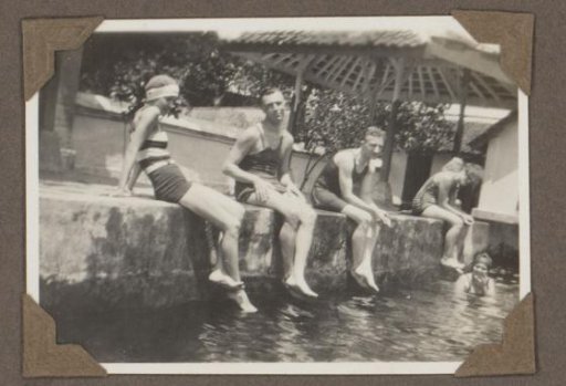 Dootje van Zijll de Jong and others in swimwear