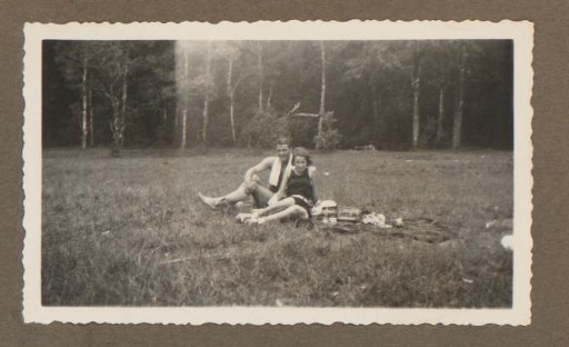 Edward Burch and Ada Krüseman in a field, Java