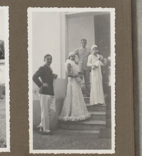 Group portrait at the wedding of Edward Burch and Ada Krüseman, Bandoeng