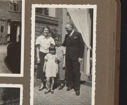 Group portrait of the Bennink family