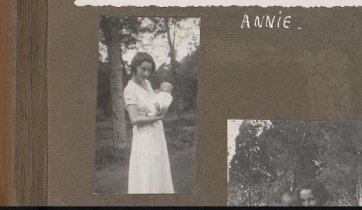 Portrait of Ada Krüseman with Teddy as a baby